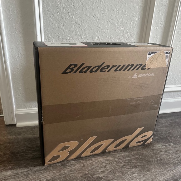 Bladerunner rollerblade skates - Picture 3 of 3